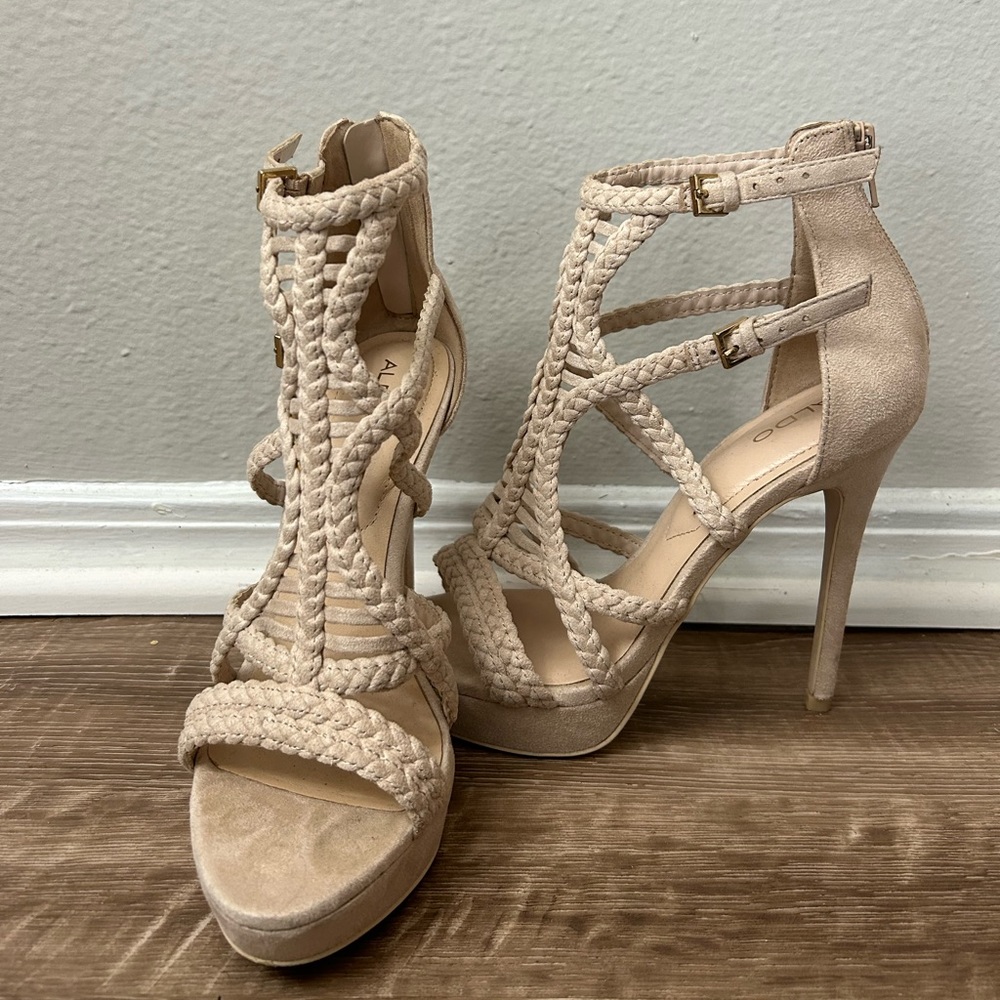 Nude High heels